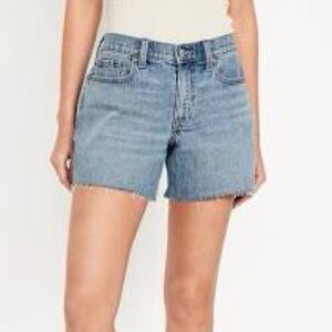 🚨 Old Navy Midrise Boyfriend Shorts